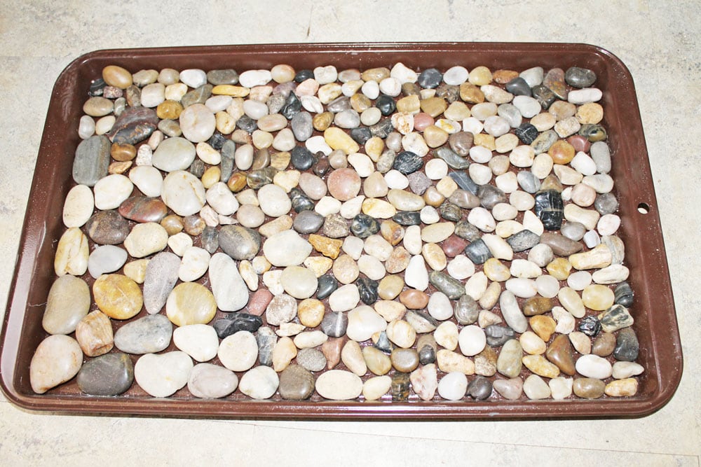 2 Minute Boot Tray Makeover With River Rocks – Practically Functional