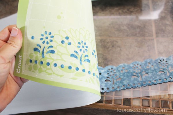 Peel mat from fabric
