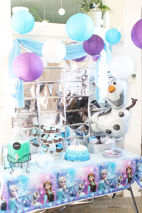 Disney Frozen Party Decorations - Olaf - Laura's Crafty Life