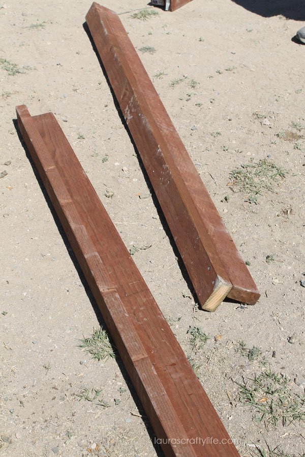 Create uprights for chicken coop using an L-shape