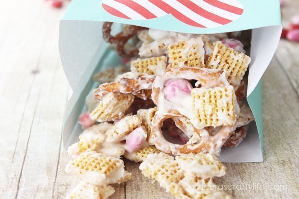 Valentine's Day Trail Mix - Laura's Crafty Life