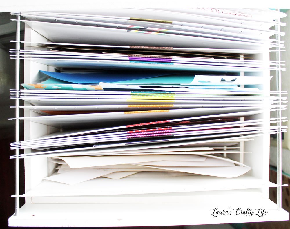 Paper scraps organization in file folders